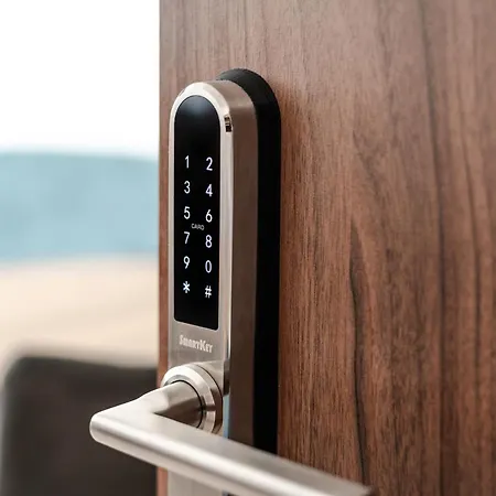 No 28 & * Kutná Hora