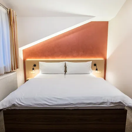 Apartment No 28 & Kutná Hora