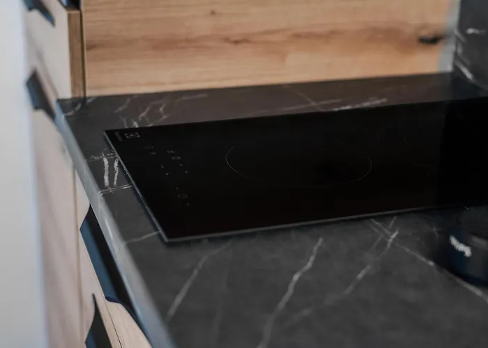 No 28 & Apartament *