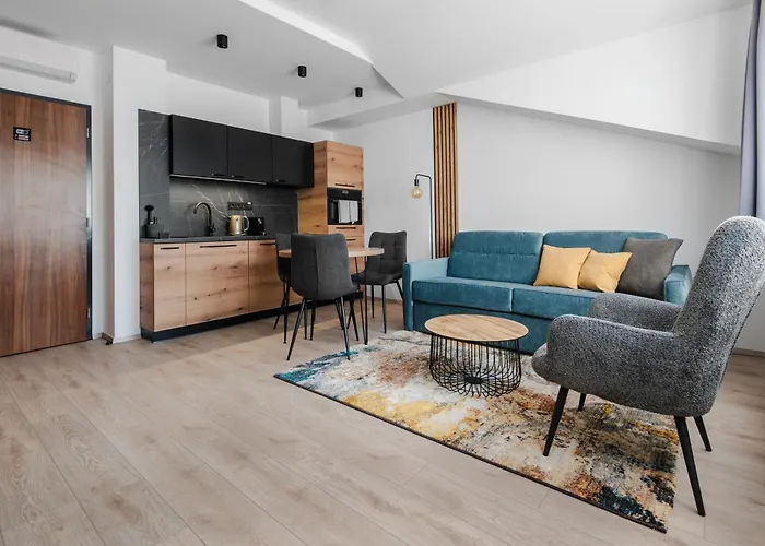 No 28 & Apartament *