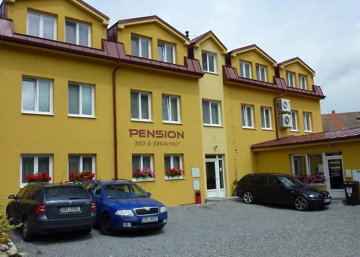 No 28 & Apartament *